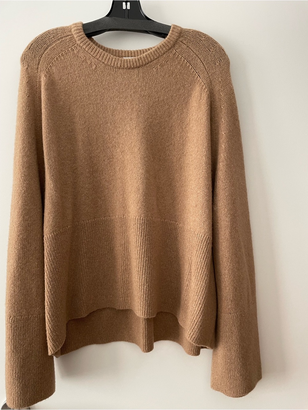 Toteme chunky wool/camel sweater. In color caramel, size XS.Excellent condition! - Picture 11 of 11